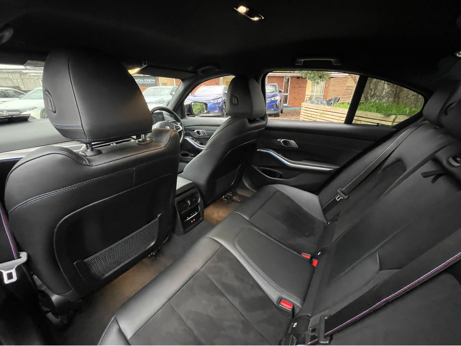 2023 BMW 3 Series M SPORT..AUTO..HYBRID..HEATED SEATS..APPLE CARPLAY €32,950