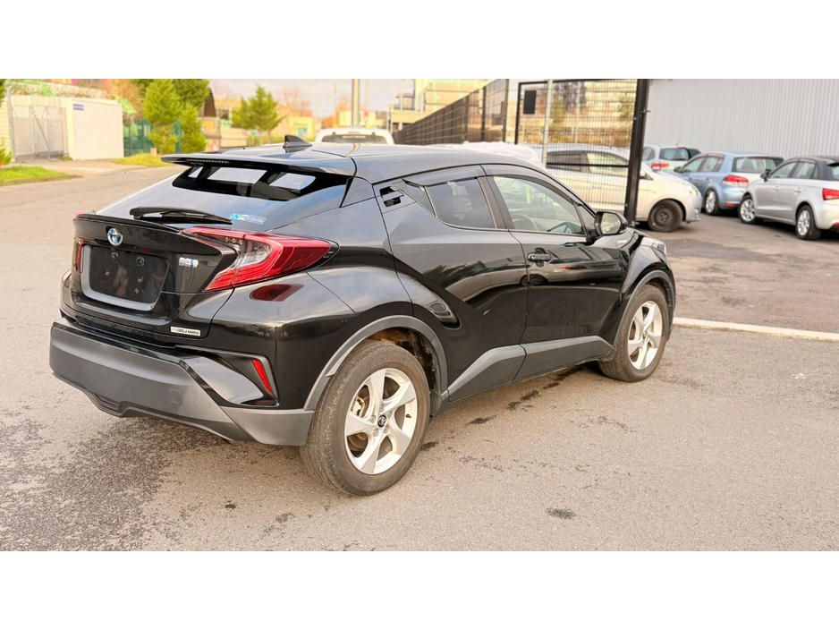 2019 Toyota C-HR 1.8 HYBRID LUNA €21,499