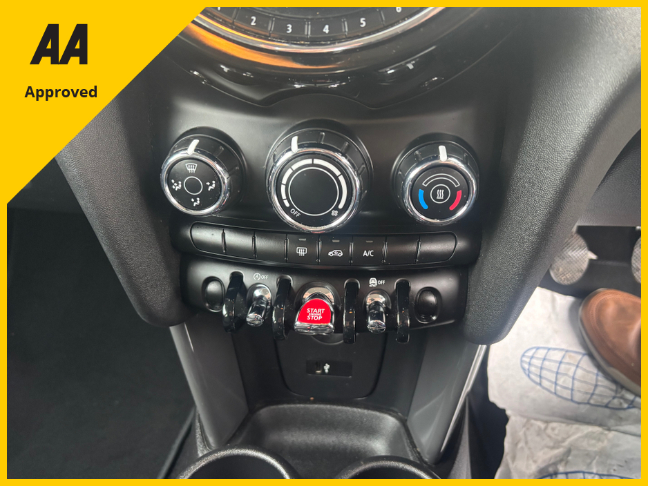 2018 MINI Cooper 1.5 3DR COOPER LOADED WITH SPEC €12,950