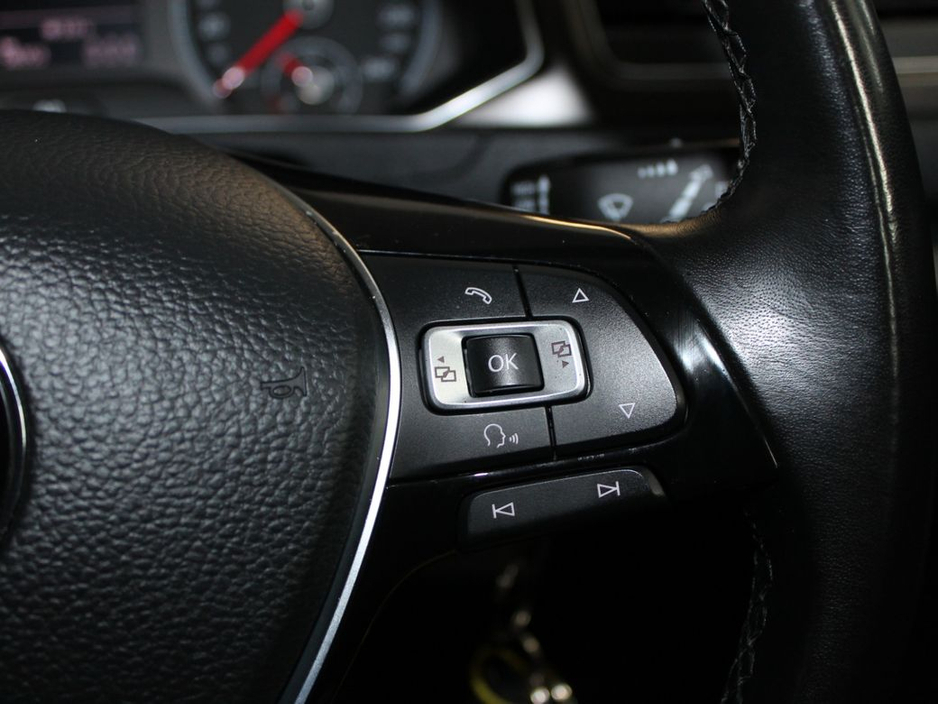 2019 Volkswagen T-Roc Design 1.6tdi M6f115hp 5DR €20,500