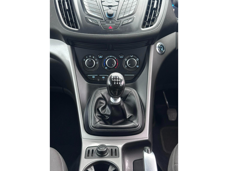 2015 Ford Kuga 4SEATS Commercial €5,950