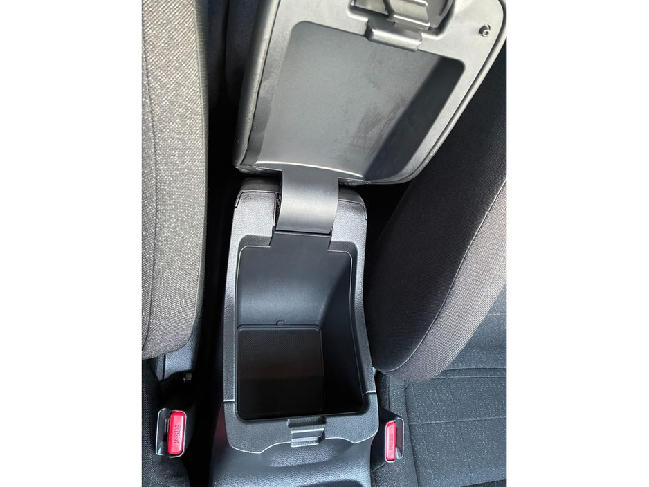 2025 Honda HR-V E:hev Elegance €38,995