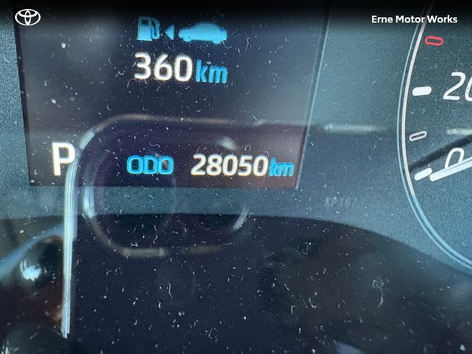 2024 Toyota Yaris YARIS 1.5 HYBRID LUNA €25,450