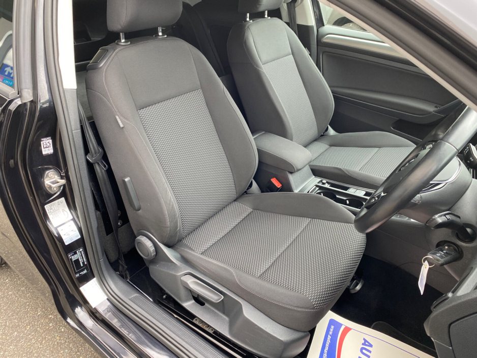 2019 Volkswagen Golf  €10,528