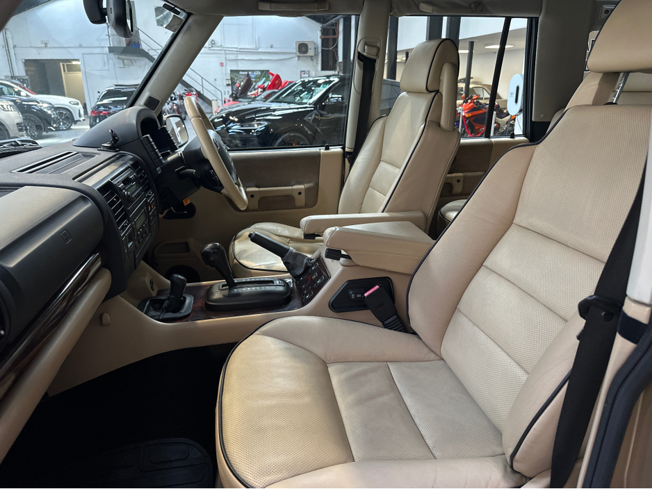 2004 Land Rover Discovery D2 TD5 HSE AUTO 7 SEATER €24,950