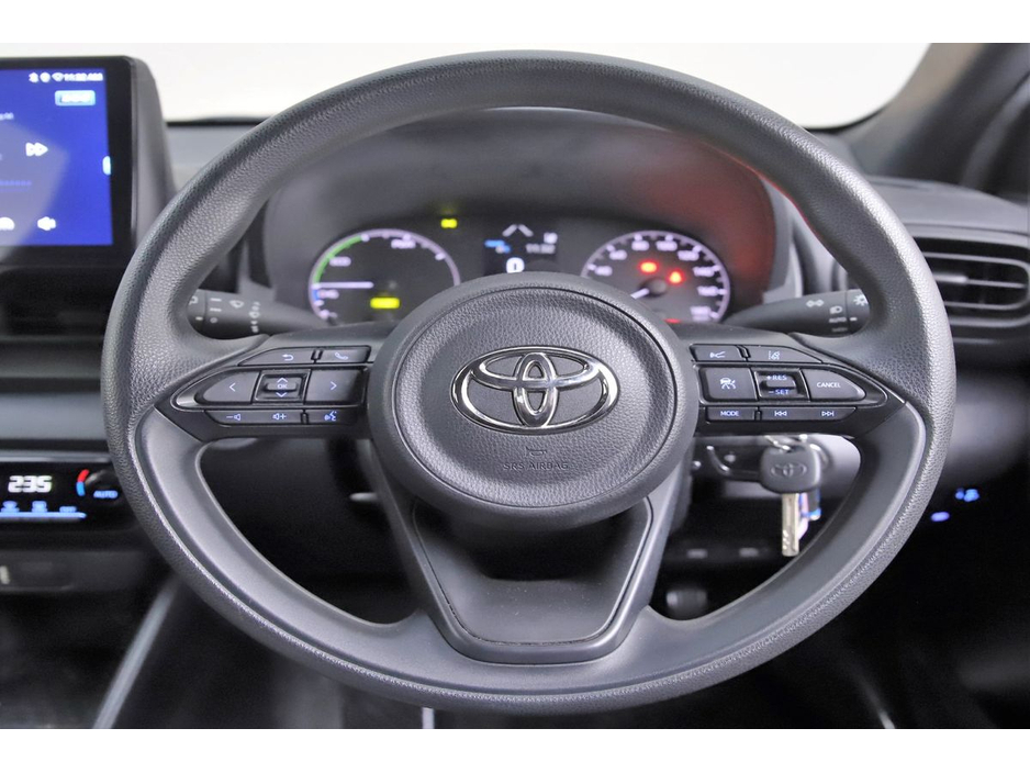 2021 Toyota Yaris 1.5 PETROL HYBRID *9"ANDROID CAR PLAYER*REVERSE CAM*PARK SENSORS* €17,880