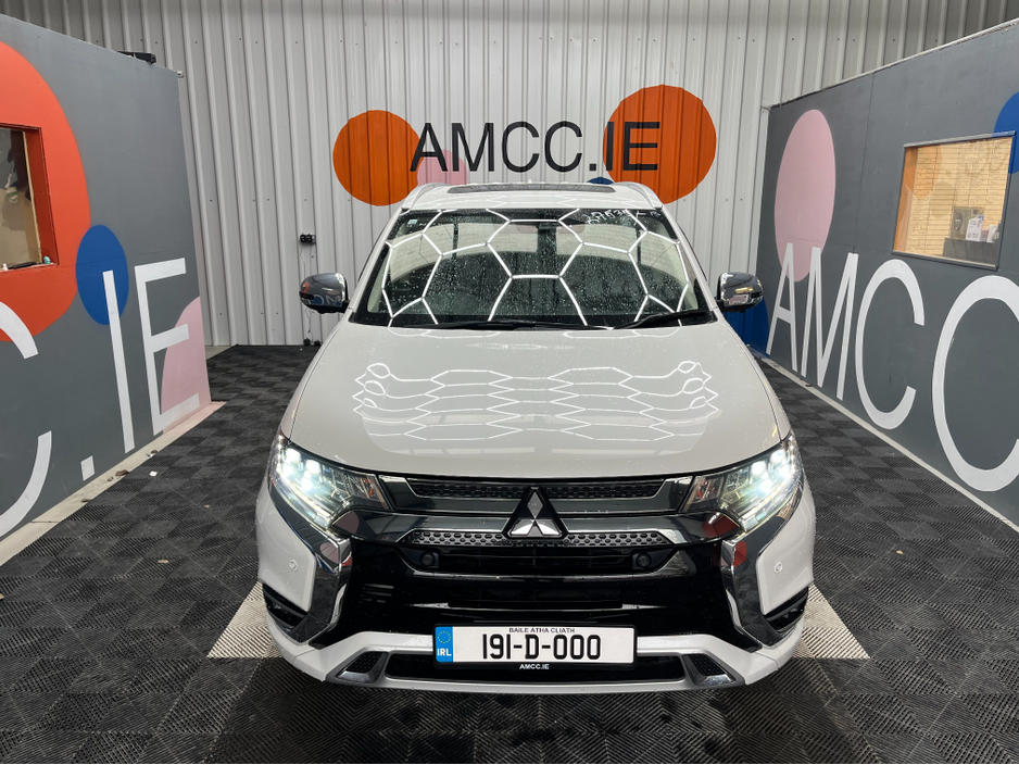 2019 Mitsubishi Outlander €22950! 2019 MITSUBISHI OUTLANDER PHEV G PLUS PACKAGE 2.4 AUTOMATIC / CRUISE CONTROL / 360° PARKING CAMERA / ELECTRIC HEATED SEATS / HEATED STEERING WHEEL €22,950