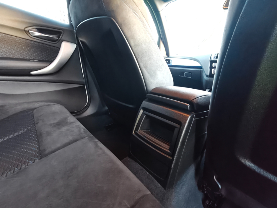 2015 BMW 1 Series 118i M Sport//Low kms €14,950