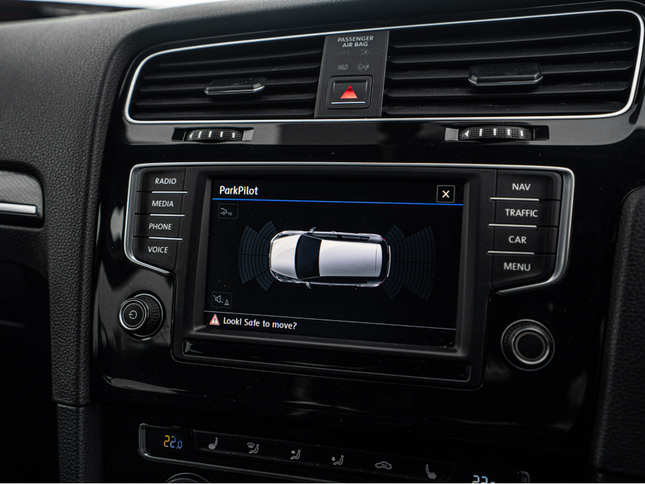 2017 Volkswagen Golf 2017 Golf 1.2tsi HIGHLINE/High spec/1yr warranty €16,888