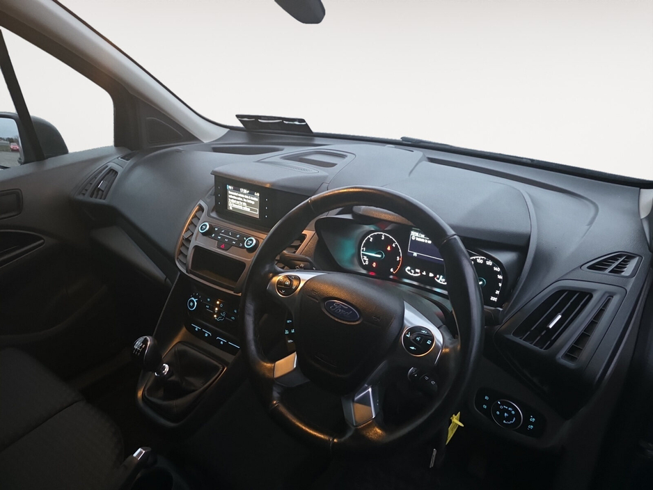 2021 Ford Transit Connect  €12,926