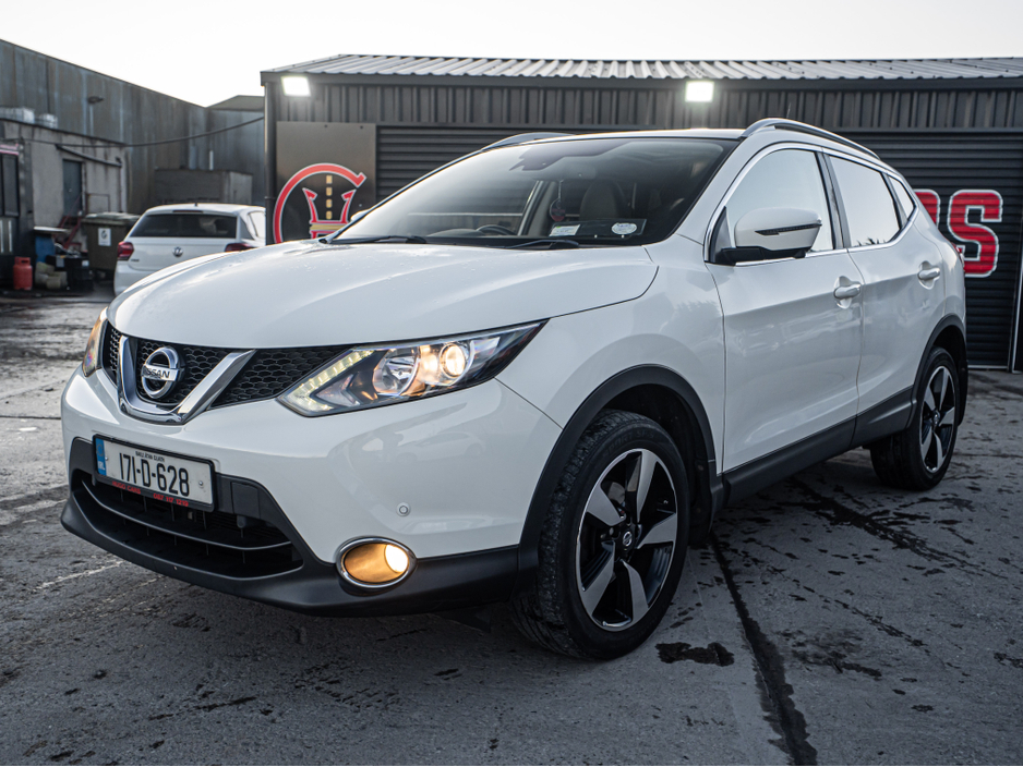 2017 Nissan Qashqai 2017 Qashqai 1.2/1 owner/High spec/1yr warranty €15,888