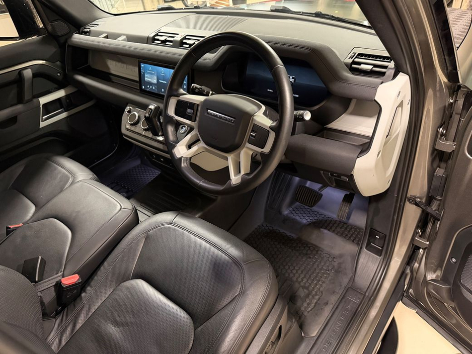 2023 Land Rover Defender 3.0 D300 SE COMMERCIAL 3 SEATER N1=LOW MILES//HUGE SPEC//1 OWNER=FULL LAND ROVER SERVICE HISTORY=TAILORED FINANCE PACKAGES AVAILABLE=TRADE IN'S WELCOM €59,995