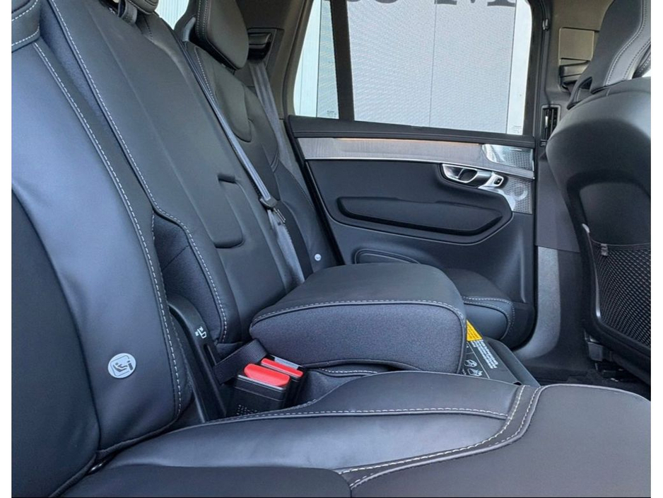 2025 Volvo XC90 T8 ULTRA DARK AWD