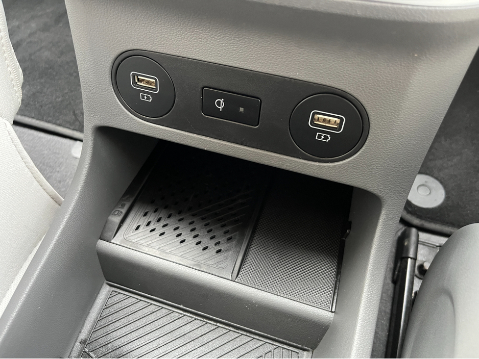 2023 Hyundai Ioniq 5 PREMIUM LE 58KW //FULL LEATHER SEATS//HEATED SEATS AND STEERING WHEEL//ADAPTIVE CRUISE CONTROL// €28,950