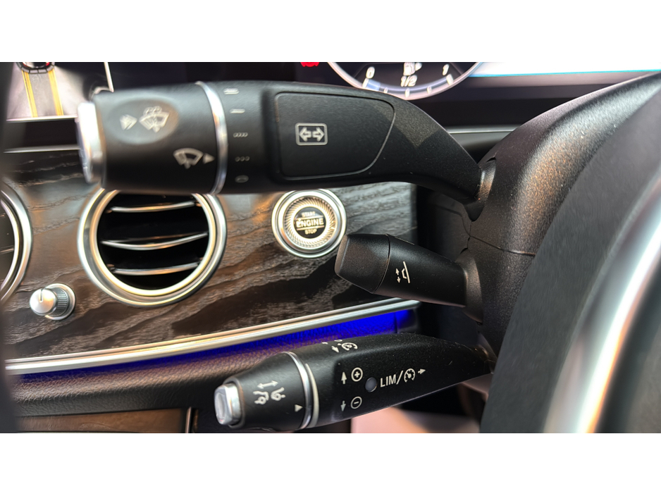 2018 Mercedes-Benz E Class *39,000 KM* AMG PREMIUM (HUGE SPEC) LEATHER / 360 CAMERA + MORE €29,900