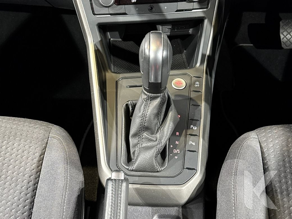 2022 Volkswagen Polo COMFORT LINE - 1.0L TSI AUTOMATIC - REVERSE CAMERA - CRUISE CONTROL €21,950