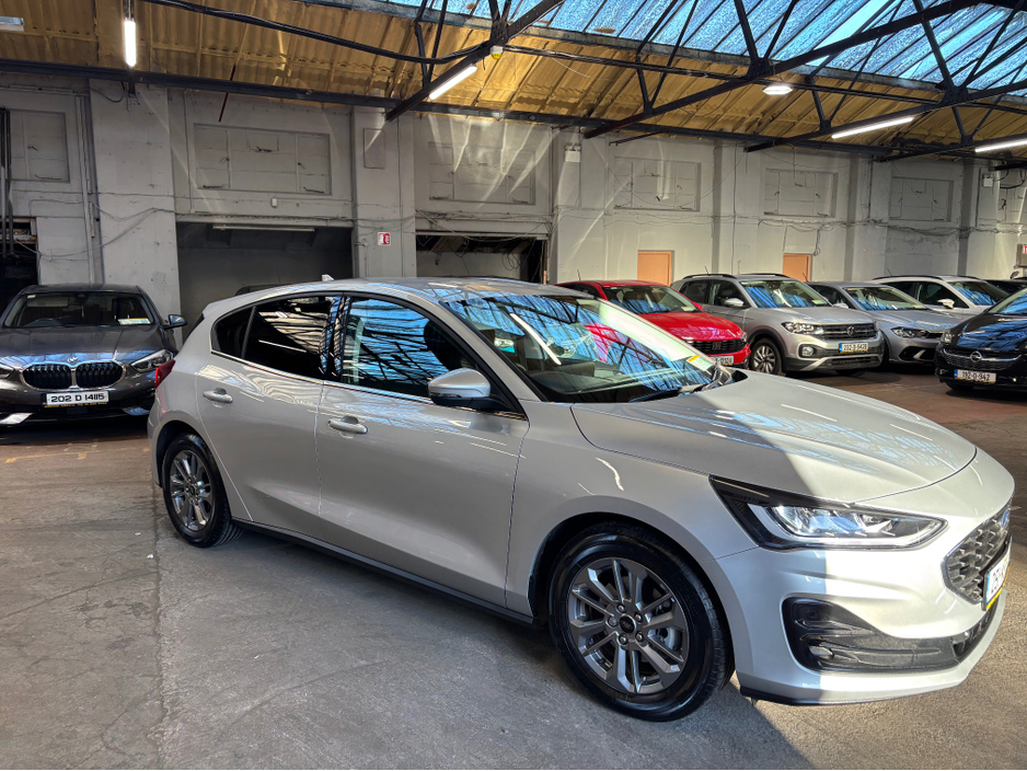 2025 Ford Focus TITANIUM 5DR 1.0T 125 MHE €27,499