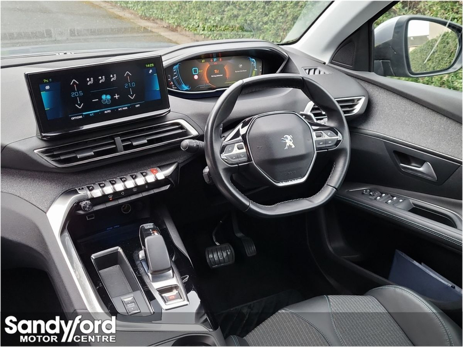 2021 Peugeot 3008 HYBRID2 PHEV 225bhp Allure €25,950