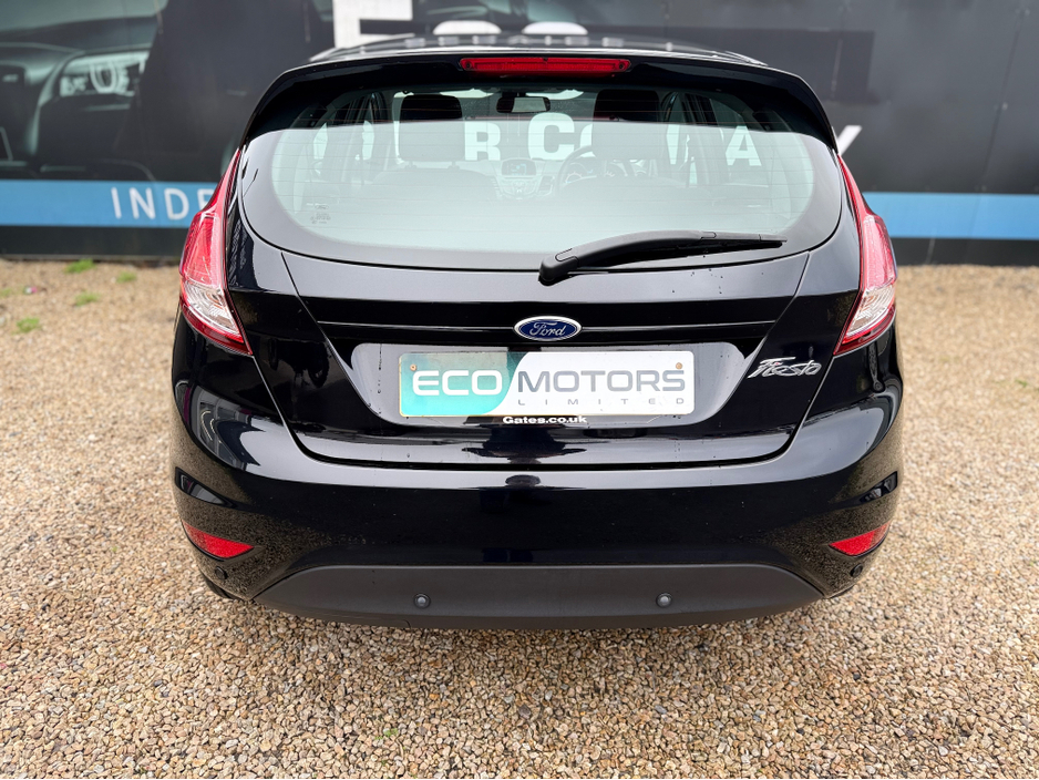 2016 Ford Fiesta ZETEC 1.5 TDCI - EXCELLENT MPGS - LOW MILES - LOW TAX (180 P/A) - NEW NCT TO 01/2028 ! €9,995