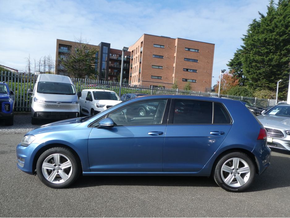 2015 Volkswagen Golf with NCT €13,950