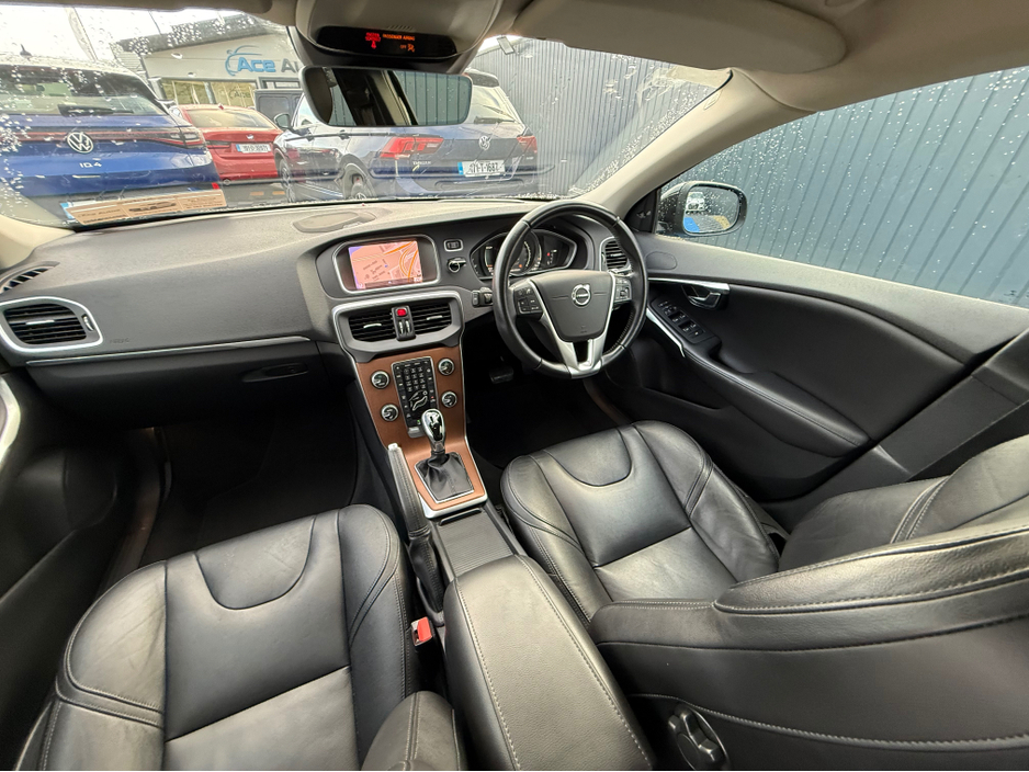 2018 Volvo V40 D4 INSCRIPTION - 2.0L DIESEL - AUTO - 12M WARRANTY - CAR: 1615 €14,950