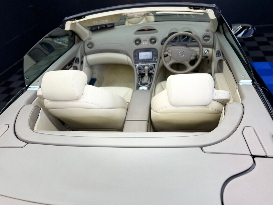 2007 Mercedes-Benz SL Class SL 350 €21,700