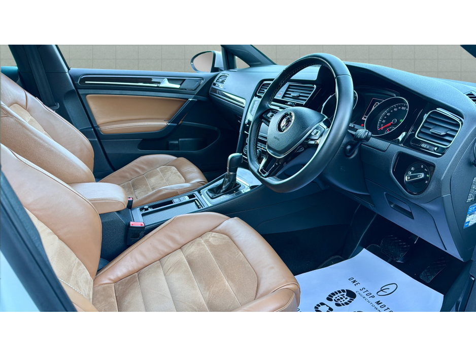 2014 Volkswagen Golf *HIGHLINE-MILANO MODEL* FULL SPC / COGNAC LEATHER - HEATED SEATS - CAMERAS - PEARL WHITE €12,900