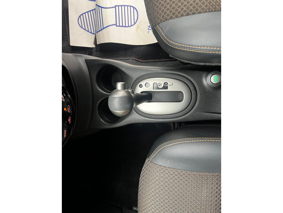 2015 Nissan Note Nissan Note 1.2 petrol, auto, high spec model €9,800