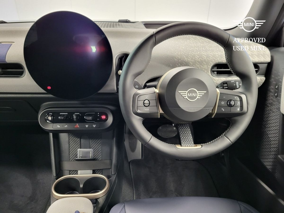 2025 MINI Hatch COOPER Cooper C exclusive €41,615