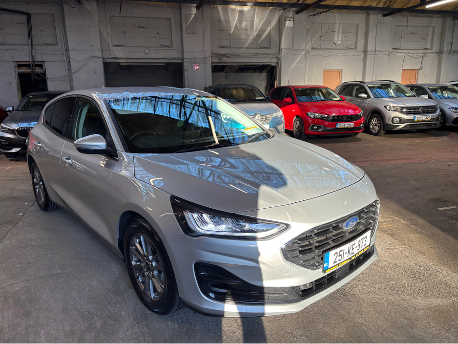 2025 Ford Focus TITANIUM 5DR 1.0T 125 MHE €27,499