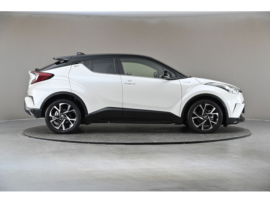 2018 Toyota C-HR 1.8 HYBRID *BI-TONE ROOF*HALF LEATHER*10"ANDROID CAR PLAYER* €21,490