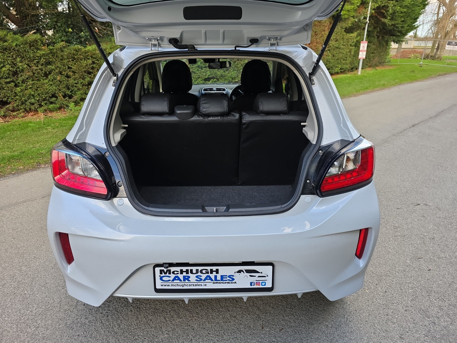 2022 Mitsubishi Mirage  €13,879