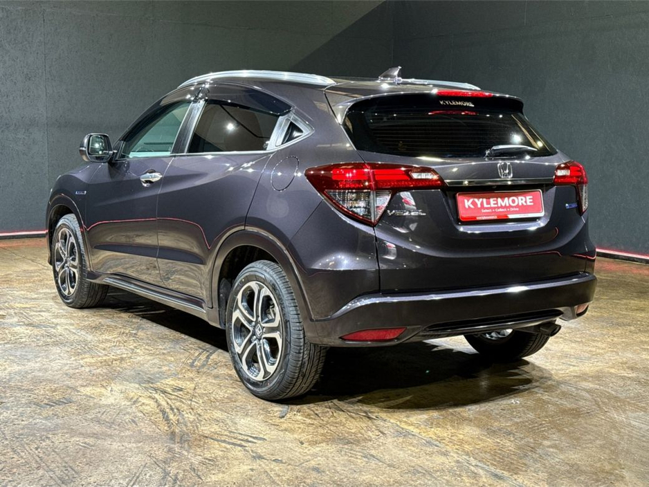 2020 Honda Vezel HYBRID 1.5L AUTOMATIC - HALF LEATHER UPHOLSTERY - REVERSE CAMERA - CRUISE CONTROL - A/C CONTROLS - ALLOY WHEELS €23,450