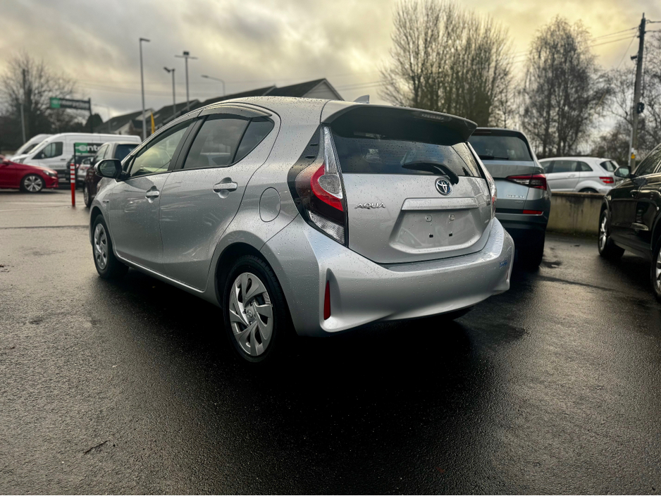 2020 Toyota Aqua 2020 Toyota Aqua Hybrid Auto – Silver, Low Running Costs €12,495
