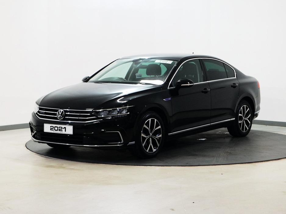 2021 Volkswagen Passat *111* GTE S-A DSG €22,900