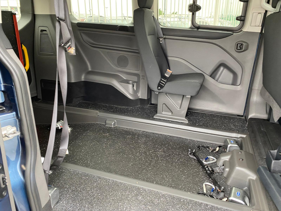 2018 Ford Tourneo Custom Independence RE 4 seats + WC €27,450