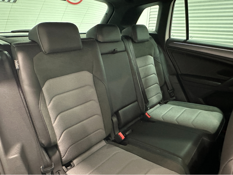 2019 Volkswagen Tiguan (192) TIGUAN 2.0TDI 150BHP DSG 4 MOTION LOW KMS VW/AUDI SPECIALISTS WWW.DENISDARCYCARS.IE €31,950