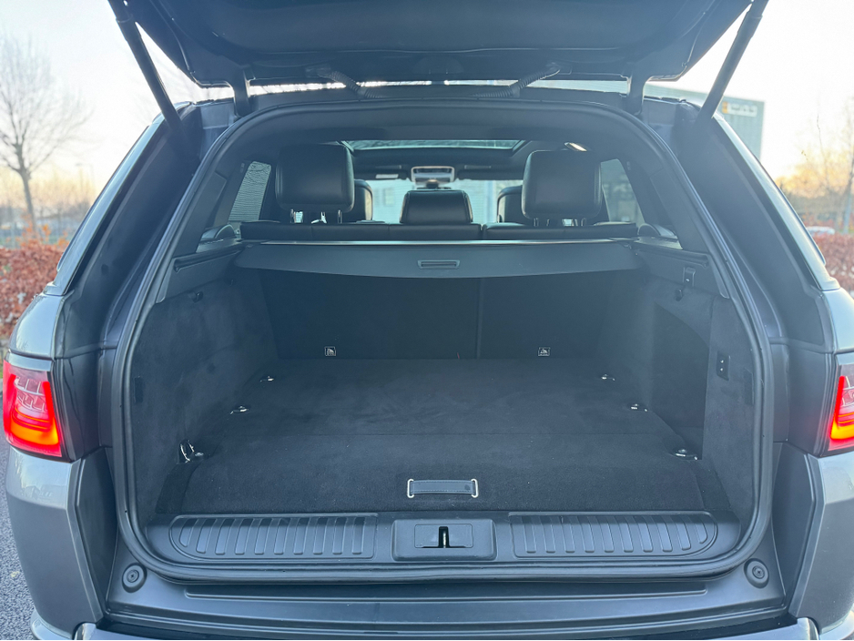 2019 Land Rover Range Rover Sport 2.0 P400E HSE €38,995