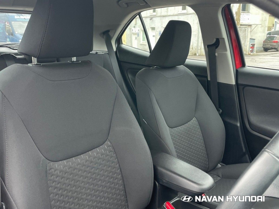 2024 Toyota Yaris Cross 1.5 Hybrid Luna