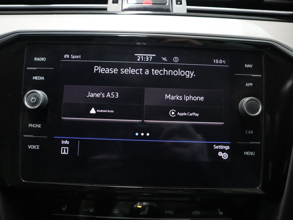 2021 Volkswagen Passat *111* GTE S-A DSG €22,900