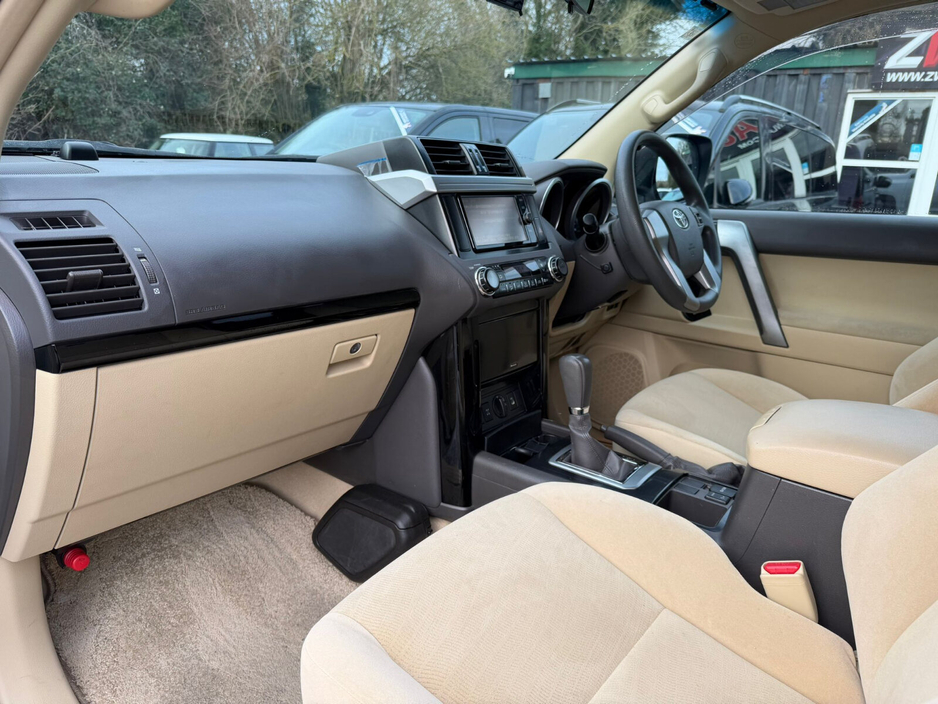 2017 Toyota Landcruiser 