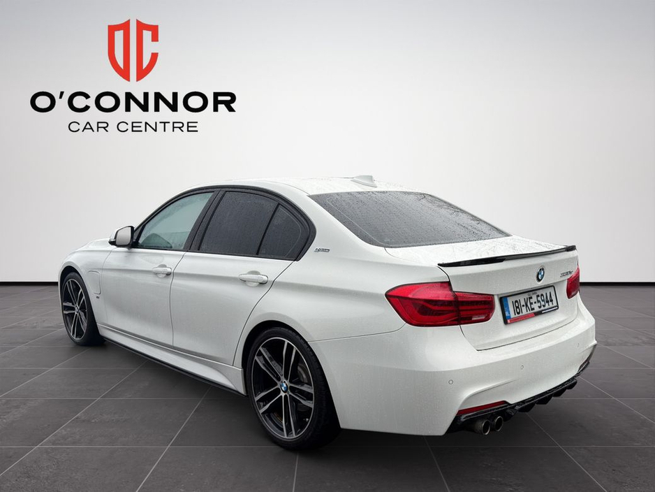 2018 BMW 3 Series “Charges at night, turns heads by day" €23,888