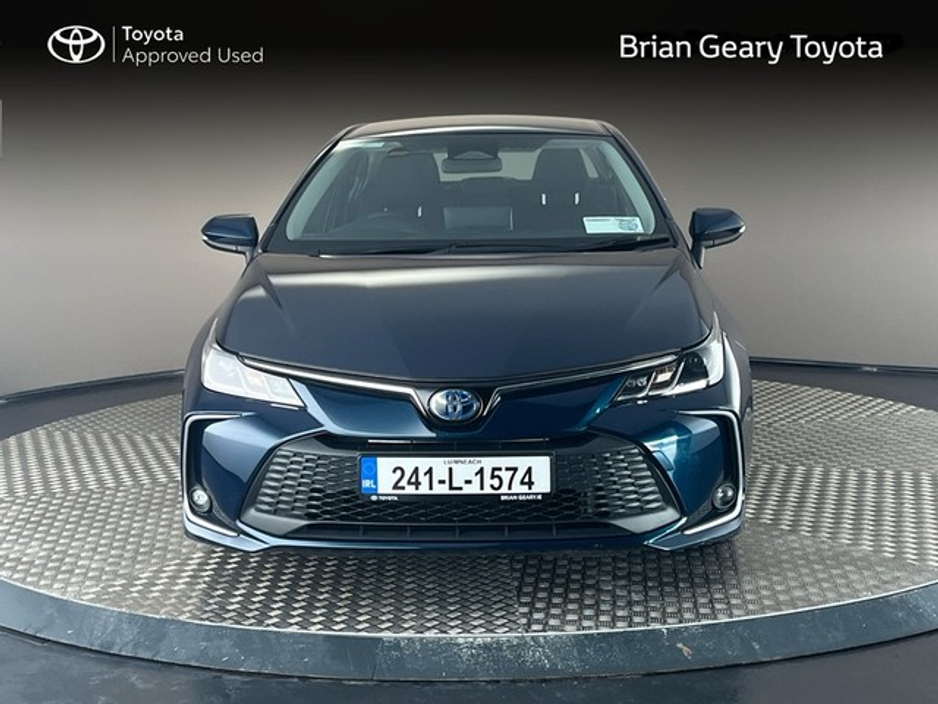 2024 Toyota Corolla LUNA SALOON Hybrid €28,950