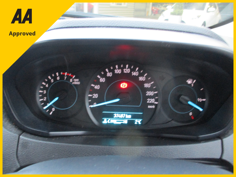 2019 Ford Ka + ZETEC 1.2 85PS M5 5DR LOW KMS.  FULL FORD SERVICE  HISTORY. 12 MONTHS WARRANTY AND 12 MONTHS AA COVER !! €14,950