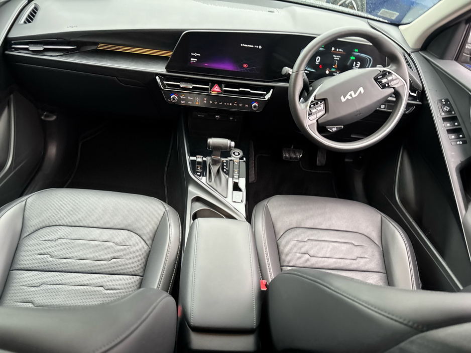 2025 Kia Niro HEV SEM €36,895