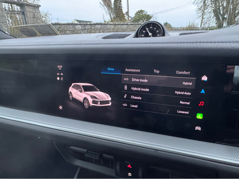 2024 Porsche Cayenne 3.0 V6 E-HYBRID AUTO==HUGE SPEC==COST €153K NEW== €116,950