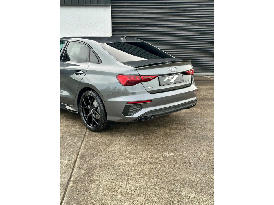 2022 Audi A3 35 TDI 150HP S tronic S Line €36,995