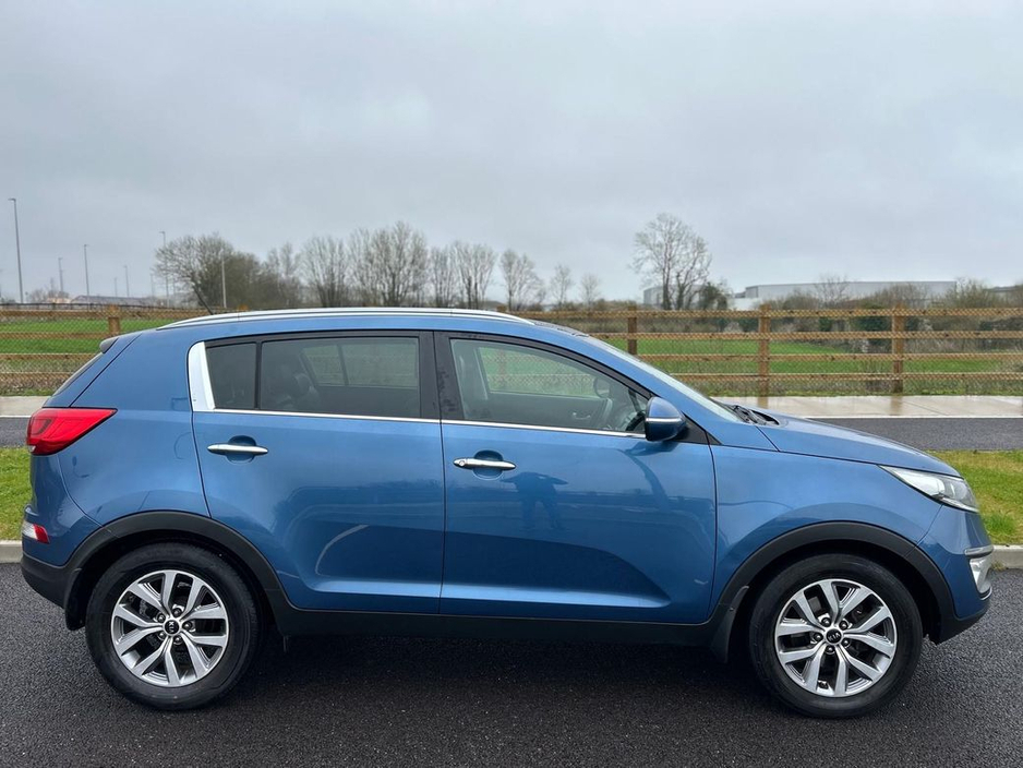 2015 Kia Sportage Sold CR sold 1.7D PREMIUM SPEC Multi-Function Steering Wheel, Service History, Bluetooth, Alloy Wheels €10,900