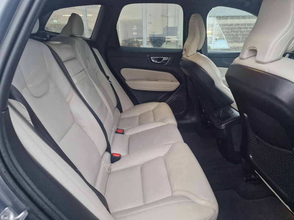 2021 Volvo XC60 B4 Inscritption 5DR Auto €36,950