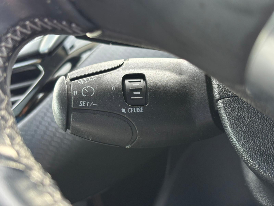 2016 Peugeot 2008 ONE OWNER LOW MILEAGE ALLURE MODEL €8,780